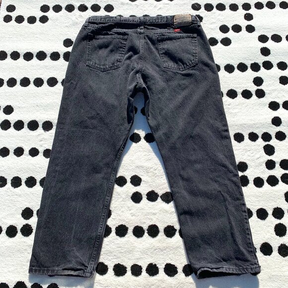 Wrangler Washed Faded Black Denim Straight Leg Dark Wash Classic Relaxed Fit Jea - Picture 1 of 13